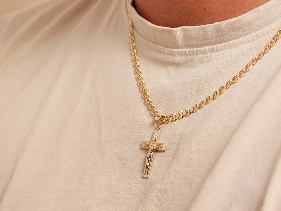 Krzyżyk złoty z wizerunkiem wisiorek