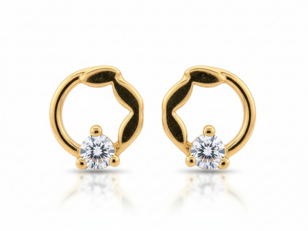 Kolczyki złote małe kółeczka na sztyfcie przy uchu