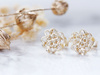Kolczyki złote koniczynka na sztyfcie ażurowe z cyrkoniami