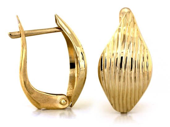 Kolczyki złote angielskie na każdą okazję