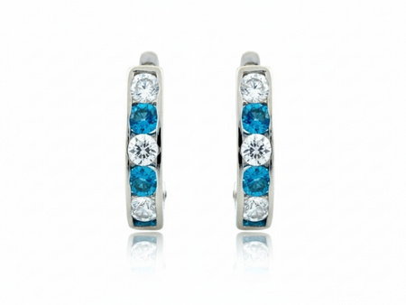 Kolczyki przecinki z białego złota