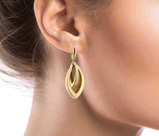 Złote kolczyki 585 wiszące zdobione o geometrycznym kształcie