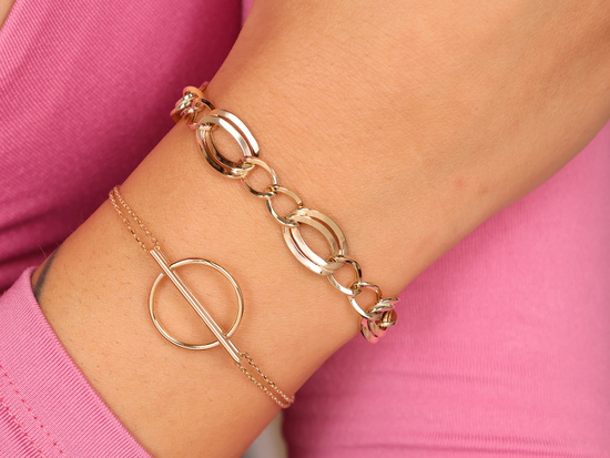 Złota bransoletka z nowoczesną okrągłą ozdobą podwójna