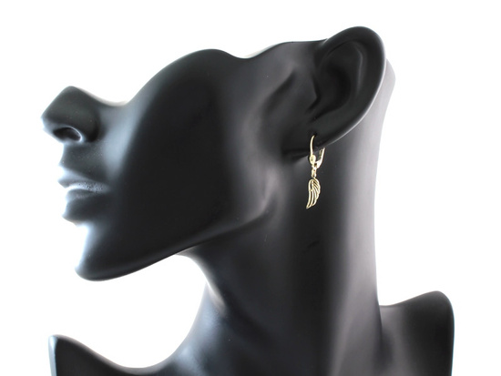Kolczyki złote angielskie z wiszącymi skrzydłami