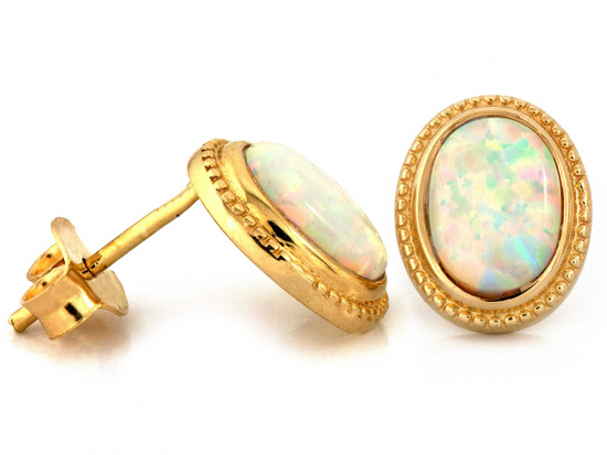 Kolczyki złote owalne na sztyfcie z opalem