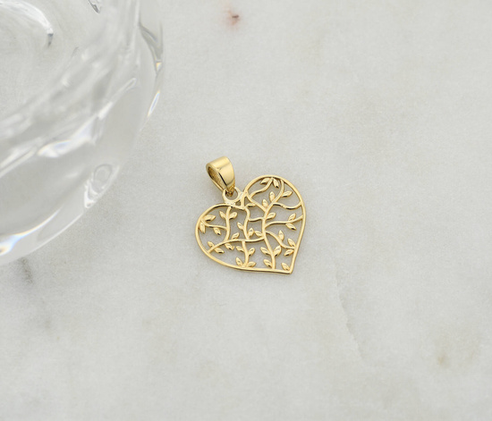 Złota zawieszka 375 - ażurowe serce z roślinnym wzorem