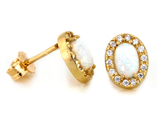 Złote kolczyki z opalem na sztyfcie