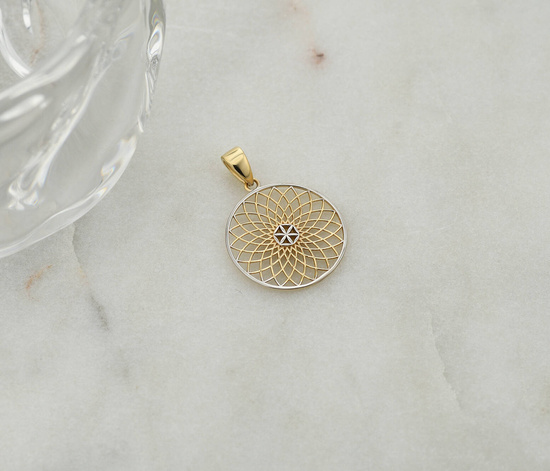 Złota zawieszka 375 - ażurowe koło fantazyjne