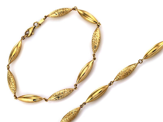 Bransoletka z podłużnych pustych elementów