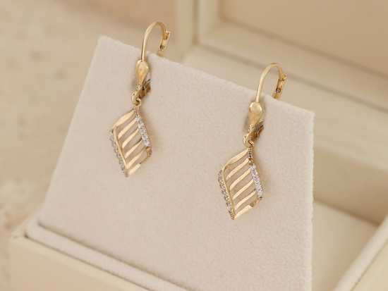 Kolczyki złote wiszące ażurowe