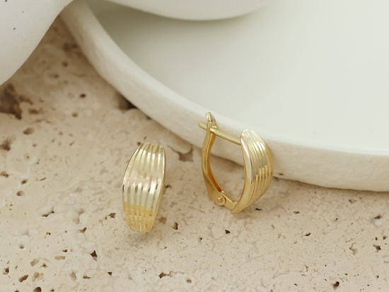 Złote kolczyki angielskie błyszczące frezowane