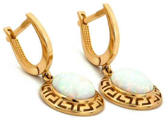Kolczyki złote wiszące z owalnym opalem z wzorem greckim