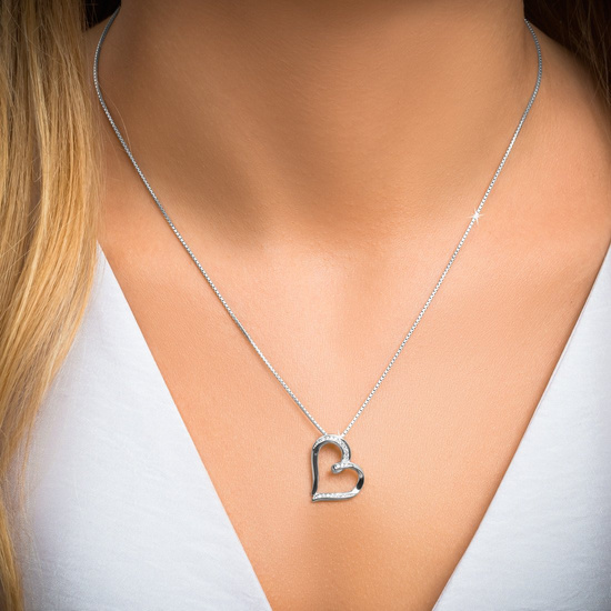 Naszyjnik srebrny 925 z diamentowymi cyrkoniami - serce