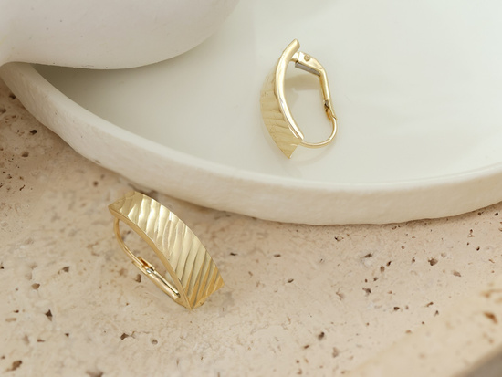 Kolczyki złote angielskie blaszki frezowane