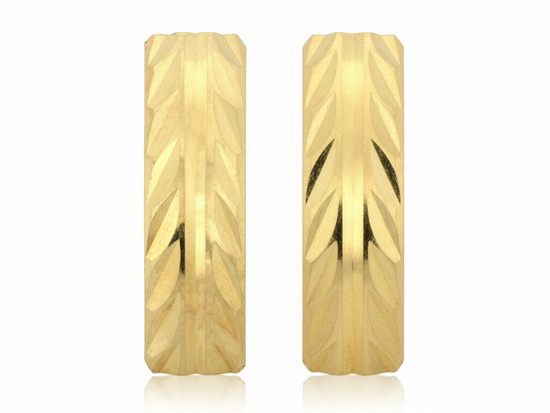 Kolczyki złote na sztyfcie długie blaszki wzór w jodełkę