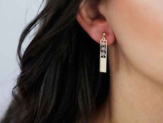 Kolczyki złote prostokątne długie sztywne