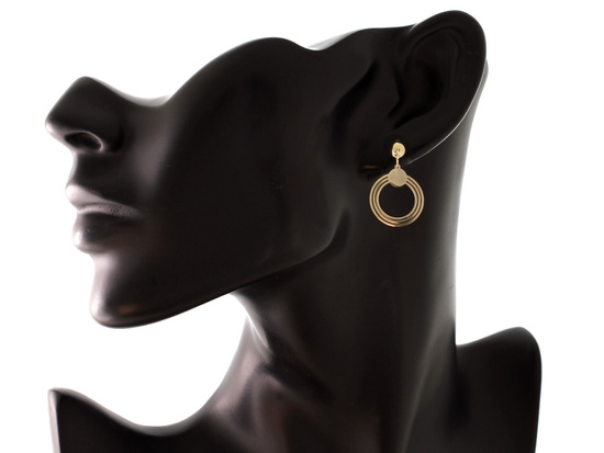 Kolczyki złote wiszące na sztyfcie