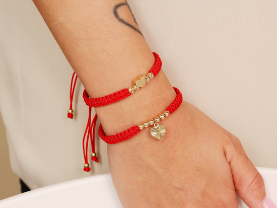 Bransoletka złota serce i kulki na czerwonym sznurku