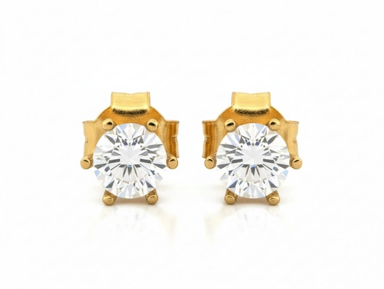 Złote kolczyki na sztyfcie z cyrkonią