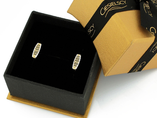 Kolczyki złote eleganckie subtelne błyszczące