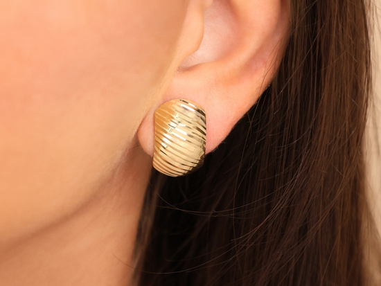 Kolczyki złote frezowane blaszki angielskie zapięcie