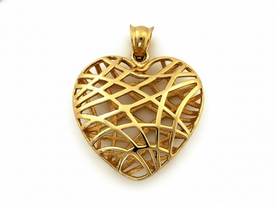 Złota zawieszka ażurowe serce przestrzenne wypukłe