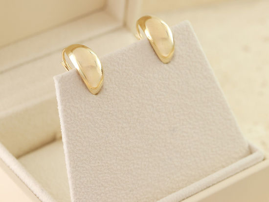 Kolczyki złote angielskie gładkie błyszczące eleganckie