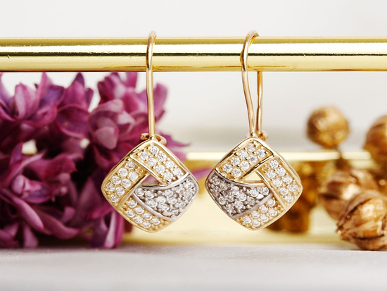 Kolczyki złote na biglu kwadraty z cyrkoniami