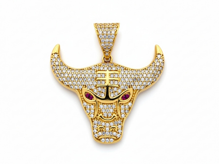 Duża złota zawieszka głowa byka wysadzana cyrkoniami
