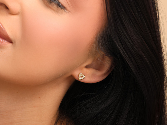 Kolczyki na sztyfcie serduszka