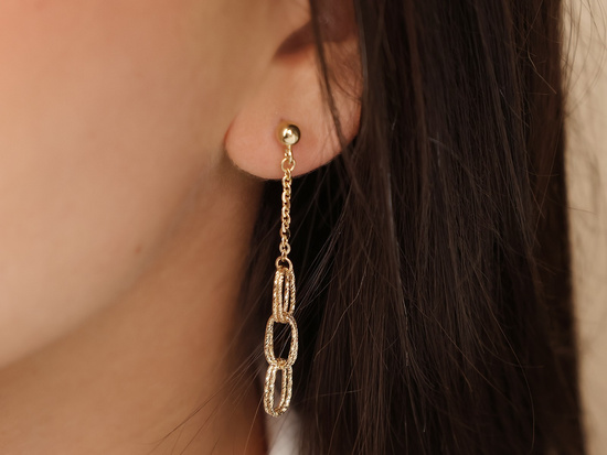 Kolczyki złote długie wiszące błyszczące na sztyfcie