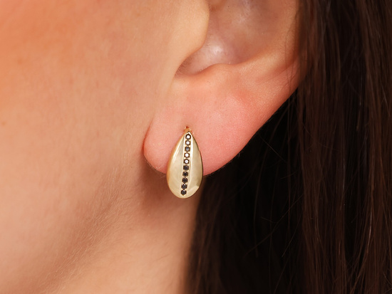 Kolczyki złote angielskie jak krople z czarnymi cyrkoniami