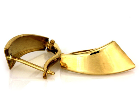 Błyszczące złote kolczyki eleganckie gładkie