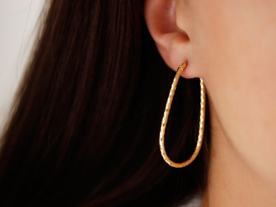 Kolczyki złote duże sztywne owalne