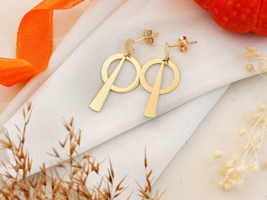 Kolczyki złote wiszące modne nowoczesne