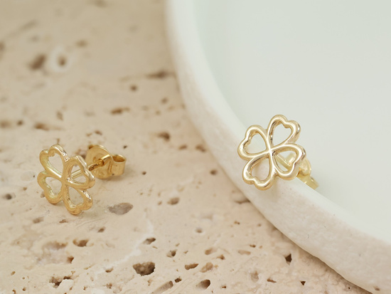 Kolczyki złote koniczynki na sztyfcie