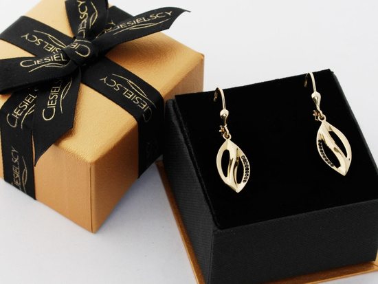 Kolczyki złote wiszące z czarnymi cyrkoniami