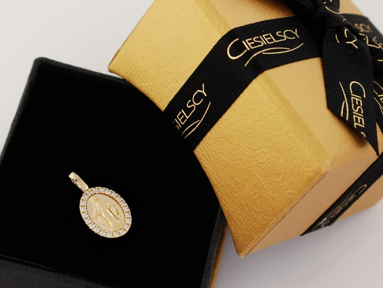 Złoty medalik dla dziewczynki owalny z Niepokalaną