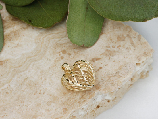 Zawieszka złota ażurowe serce przestrzenne błyszczące
