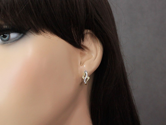 Kolczyki złote delikatne subtelne angielskie zapięcie