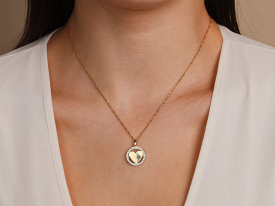 Zawieszka złota okrągła z sercem