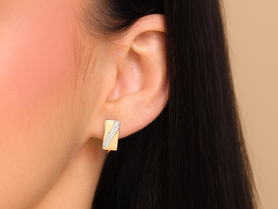 Kolczyki złote angielskie prostokątne z cyrkoniami