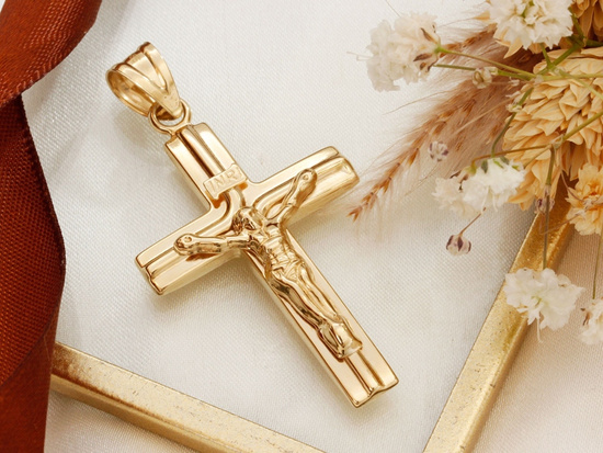 Krzyżyk złoty z pasyjką z Jezusem duży męski