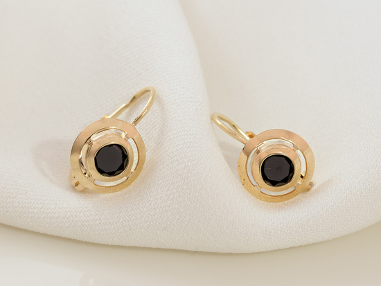 Złote kolczyki angielskie z onyksem