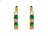 Złote kolczyki dla dziecka z zielonymi cyrkoniami