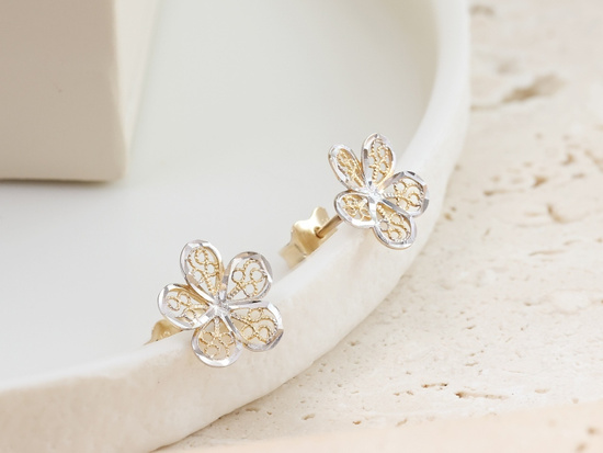 Kolczyki złote na sztyft ażurowe kwiatuszki
