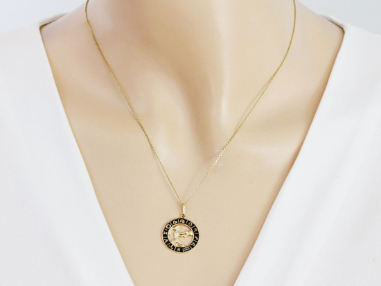 Zawieszka złota Panna zodiak z czarną emalią