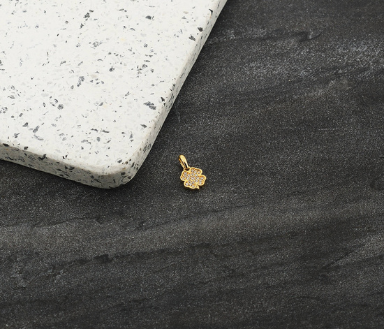 Złota zawieszka 585 - koniczynka