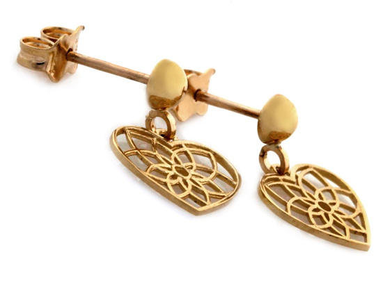 Kolczyki złote wiszące ażurowe serca na sztyfcie