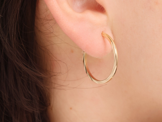 Złote koła kolczyki szarniry zdobione 25mm